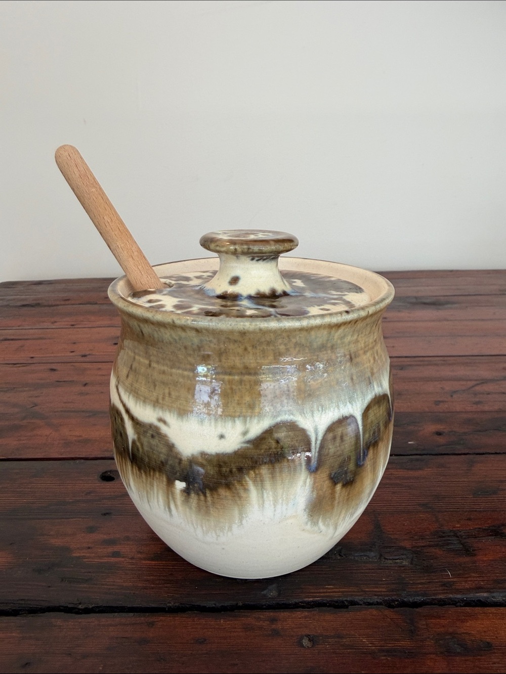 Handcrafted Signed Pottery Honey Pot with Wooden Dipper - Brown & Cream